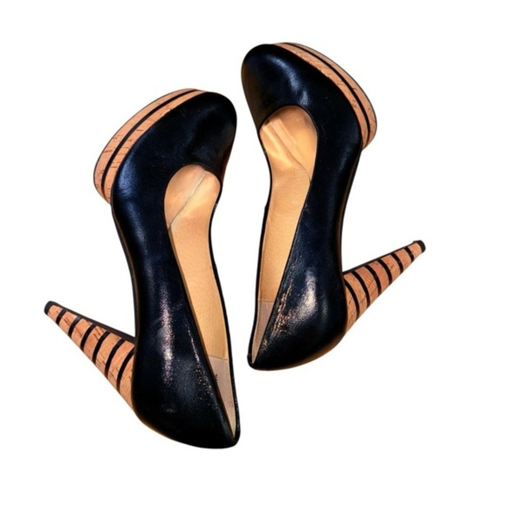 Michael Kors Platform Pumps Women 7.5M Pre-Owned Heel Black Leather Cork Striped